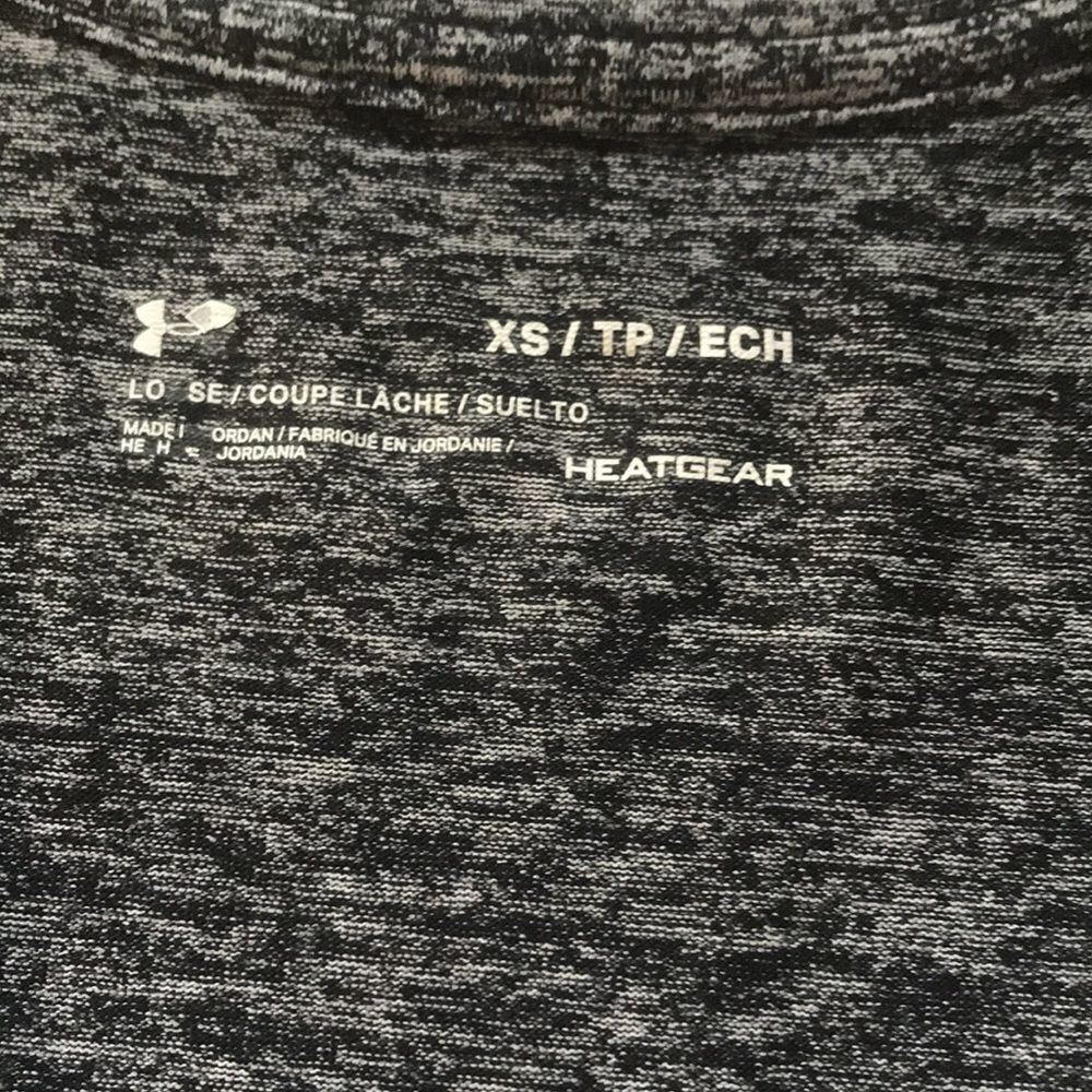 Under Armour V-Neck Dri Fit Top - Picture 2 of 3